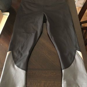 MISSION vapor active crop leggings size small